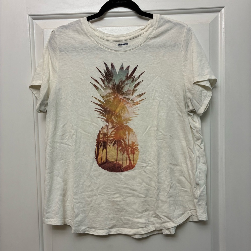 Old Navy Cream Short Sleeve Tee with Pineapple Print